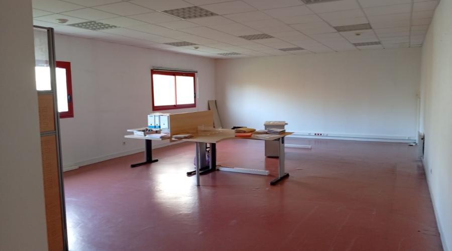 Photo Ensemble immobilier de bureaux 1