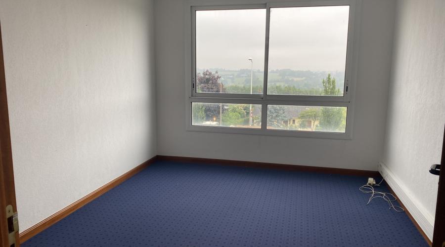 Photo A LOUER - plateau de bureaux - surf 73 m2 - au 2ème étage 3